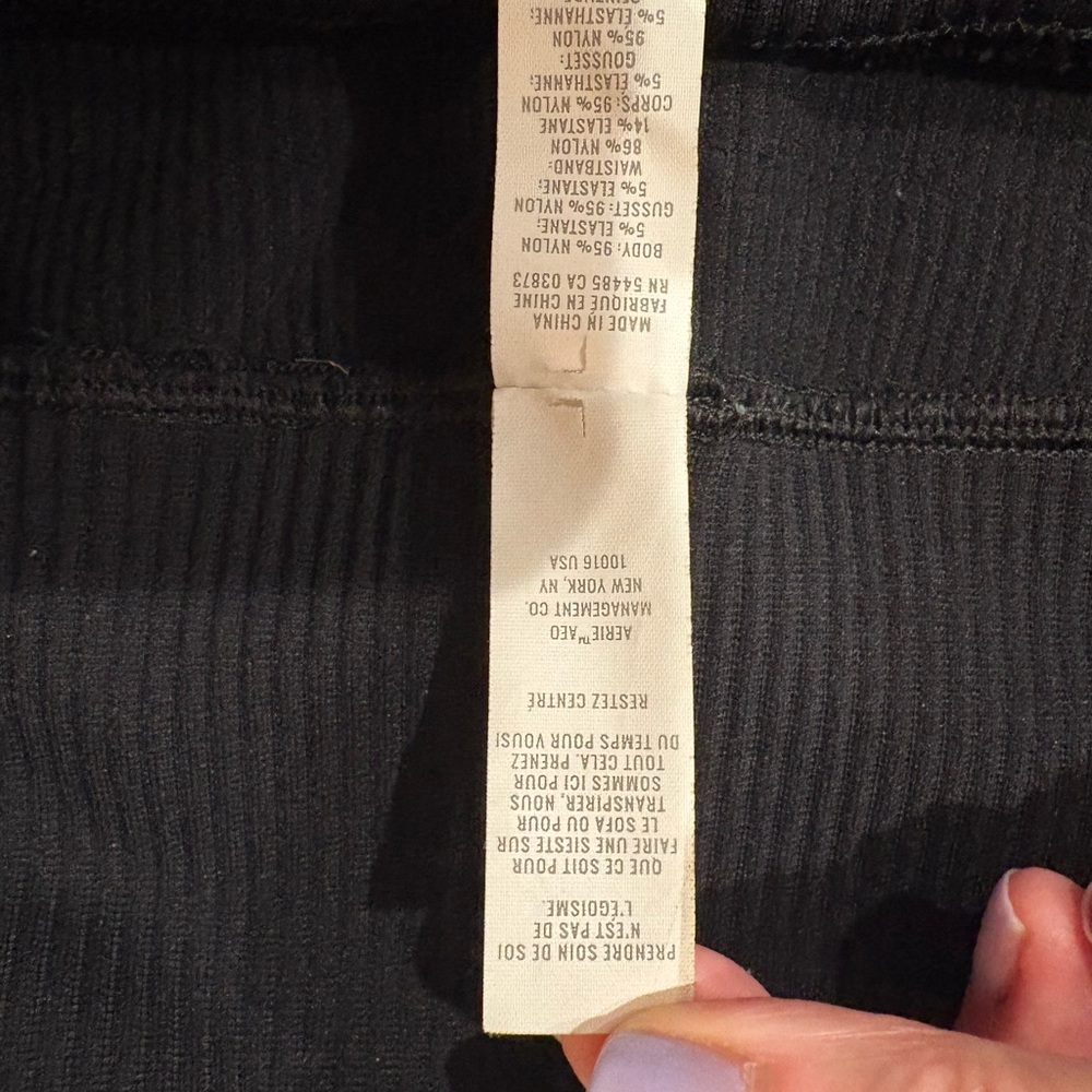 Aerie Black Bike Shorts with High-Rise Waistband - Picture 4 of 5